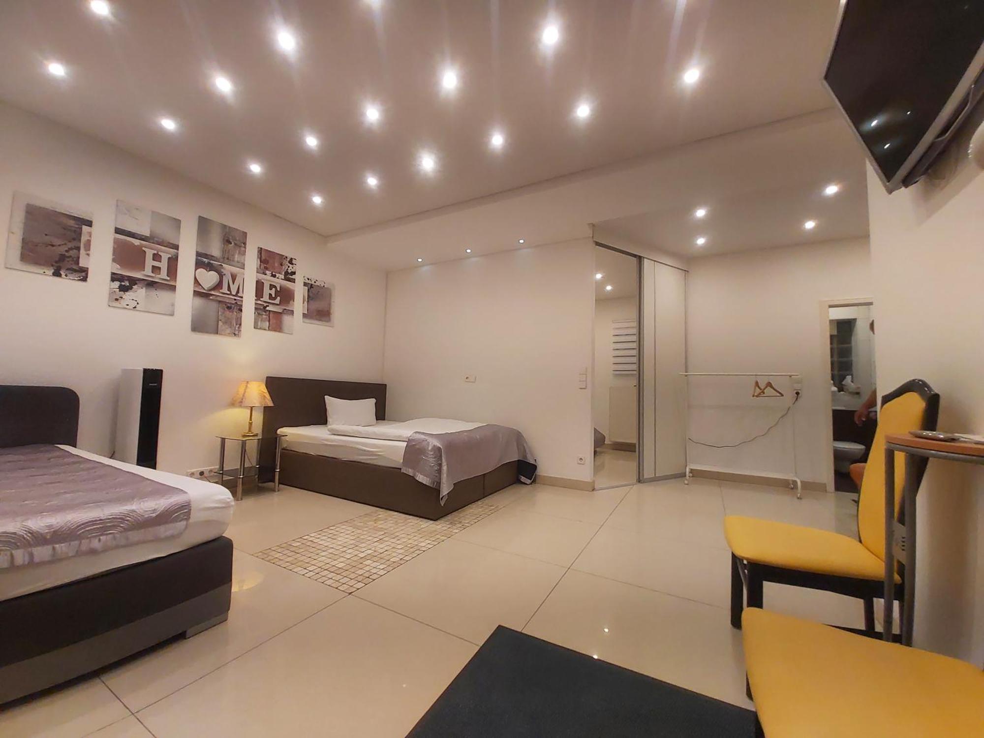 Gemuetliches J&L Apartment Nahe Des Hauptbahnhofes 巴登-巴登 外观 照片